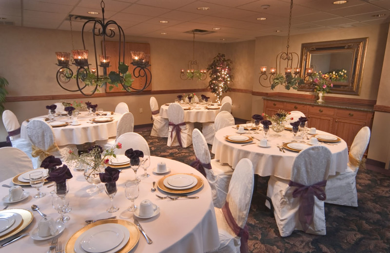 Weddings at Stone Gate Inn.