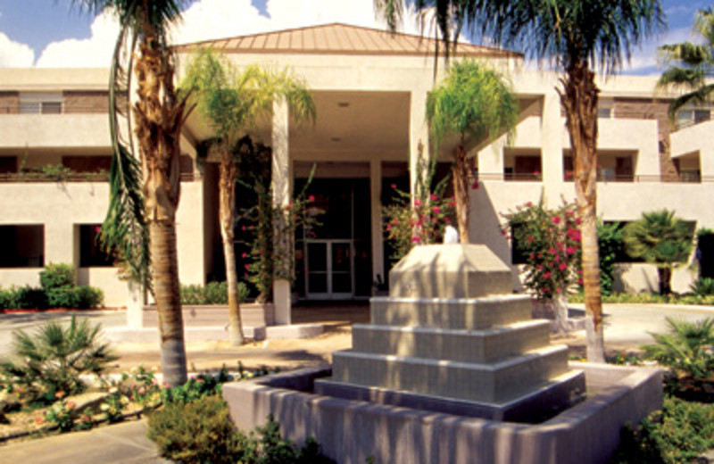 Exterior view of Worldmark At Palm Springs.