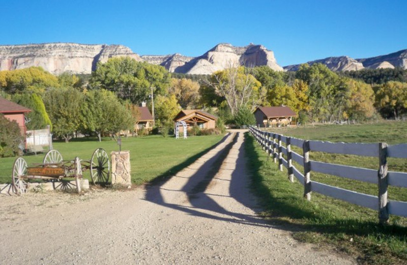 Exterior view of Arrowhead Bed & Breakfast.