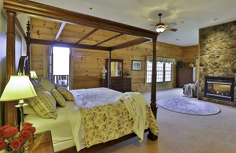 Guest room with fireplace at House Mountain Inn.