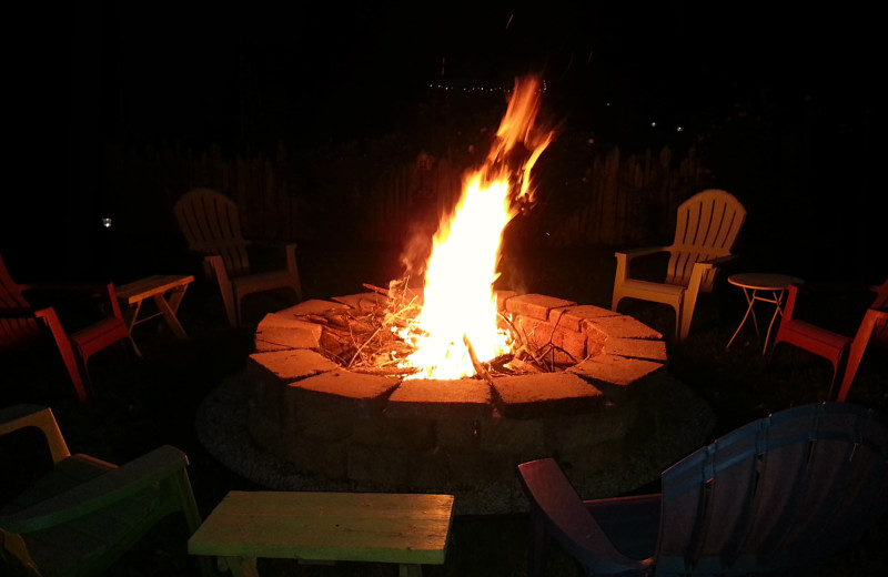 Fire pit at 1825 Inn Bed & Breakfast