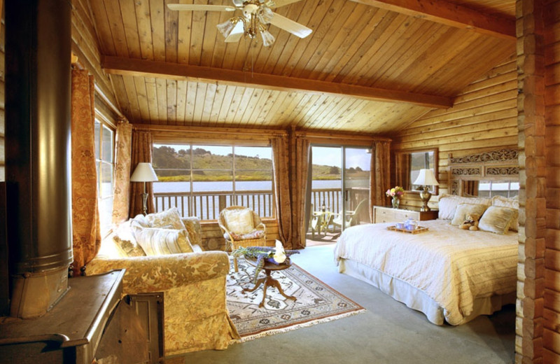 Grey Whale Cottage at Jenner Inn