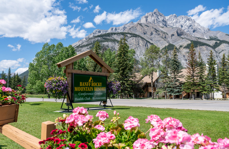 Exterior view of Banff Rocky Mountain Resort.