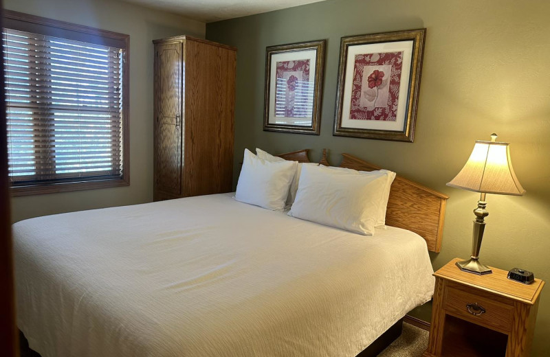 Guest bedroom at High Point Inn.