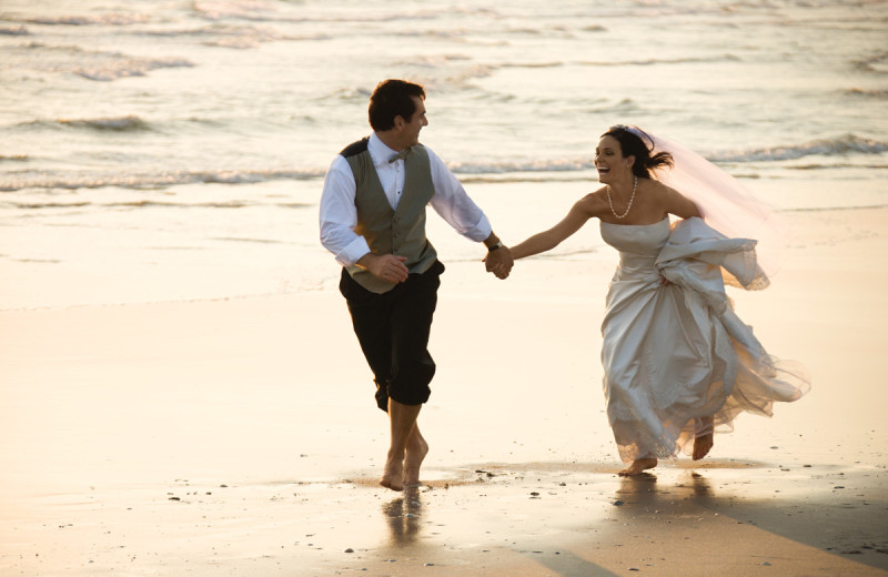 Weddings at The Dunes Condominiums.