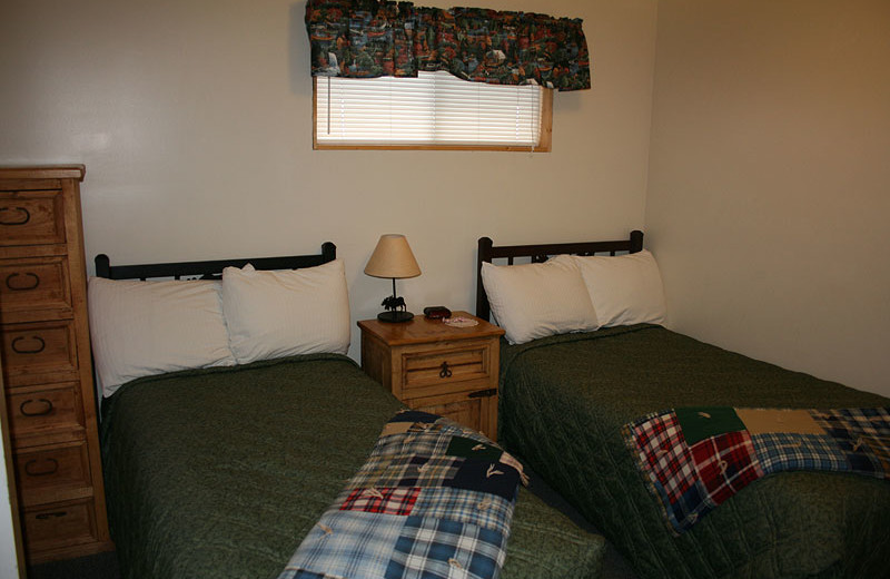 Guest bedroom at Flaming Gorge Lodge.