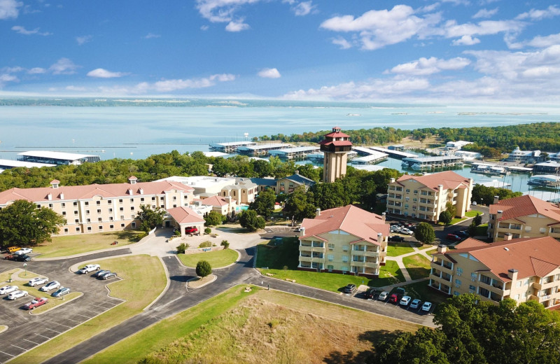 Exterior view of Tanglewood Resort and Conference Center.