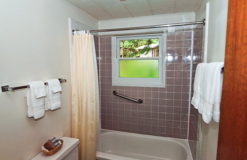 Guest bathroom at Yes Bay Lodge.