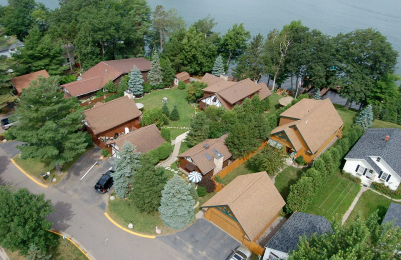 Aerial view of Sill's Lakeshore Resort.