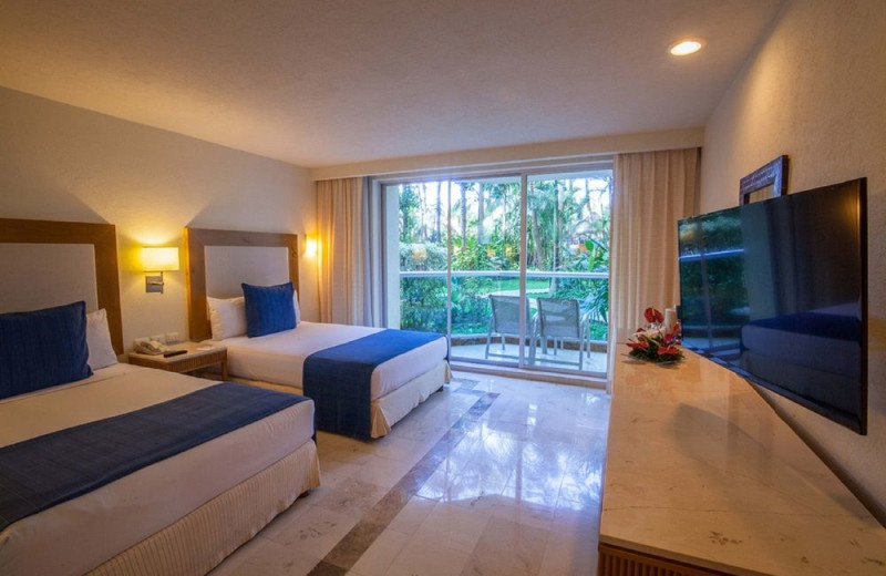 Guest room at Park Royal Cozumel.