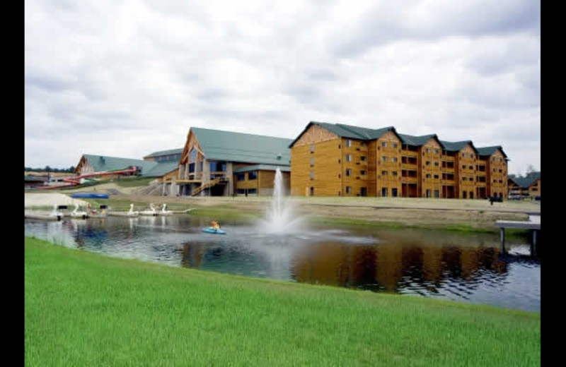 Exterior view of Three Bears Lodge.