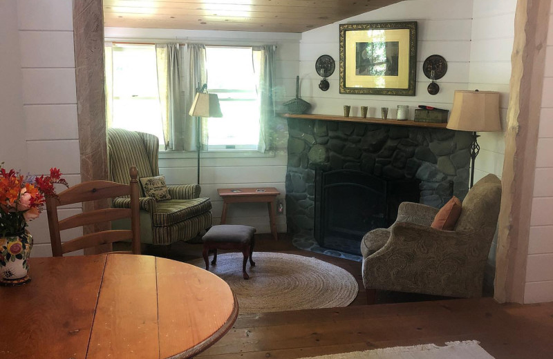 Cottage living room at Mendocino Famhouse.