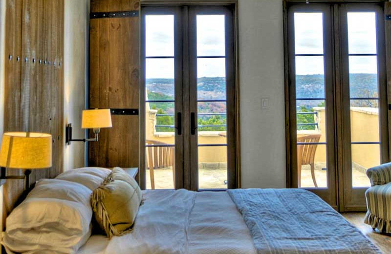 Guest bedroom at Stablewood Springs Resort.