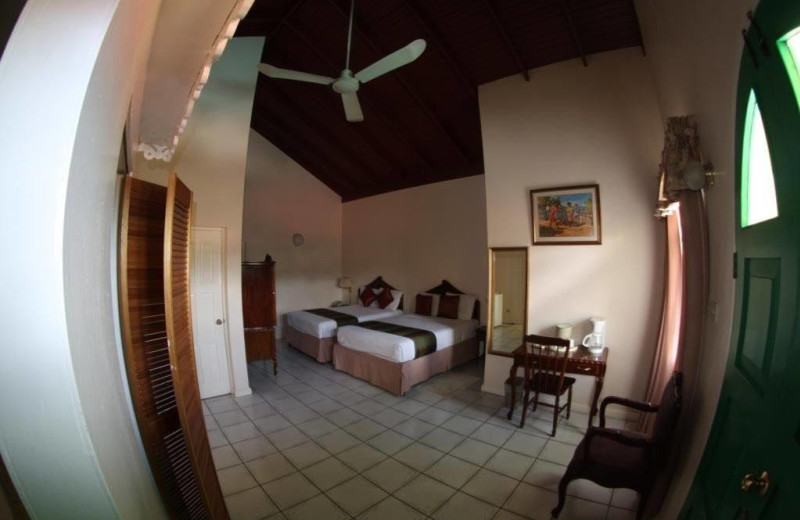 Guest room at Villa Sonate.