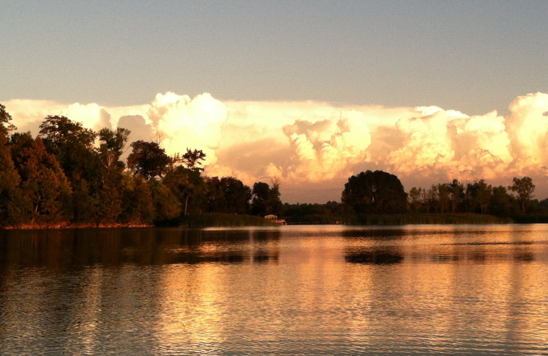 Sunset at Blackduck Lodge & Resort.