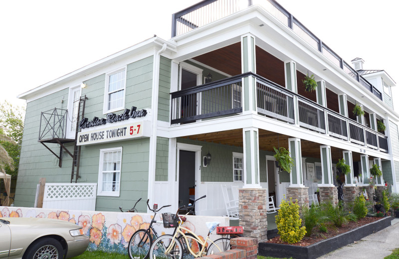 Exterior view of Carolina Beach Inn.