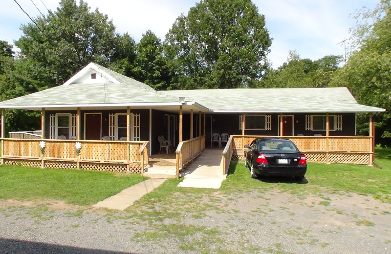 Exterior view of Crystal Brook Resort.