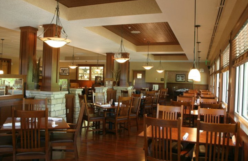 Dining room at Honey Creek Resort.