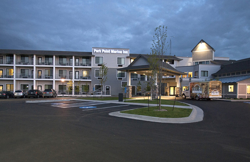 Park Point Marina Inn