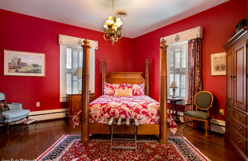 Guest room at  Ashford Inn.