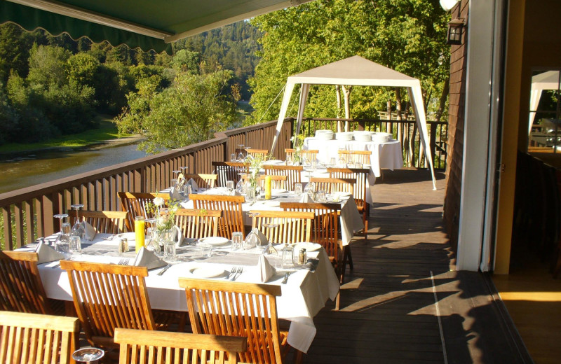 Patio at Highland Dell Lodge.