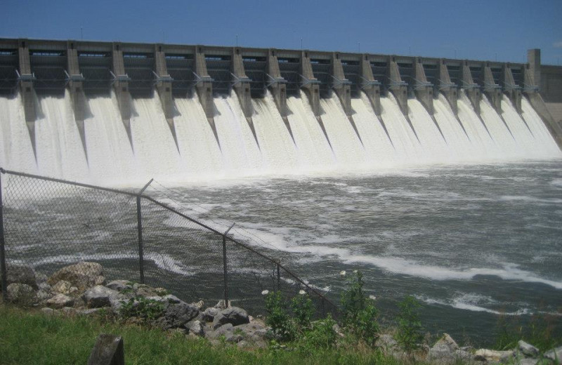 Dam near Cliffview Resort.