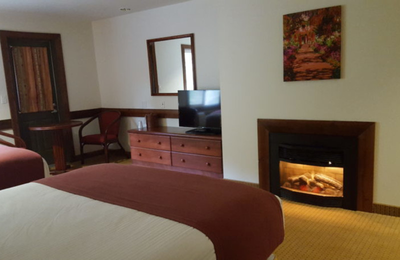 Guest room at Carson Hot Springs Spa and Golf Resort.