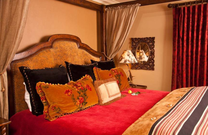 guest bed at Wort Hotel.