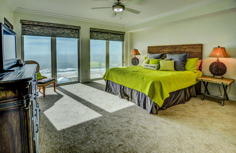 Rental bedroom at Luna Beach Properties.