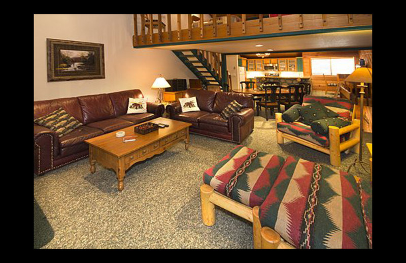 Vacation rental living room at JetLiving.