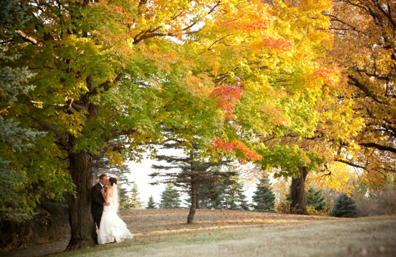 Wedding couple at Five Lakes Resort.