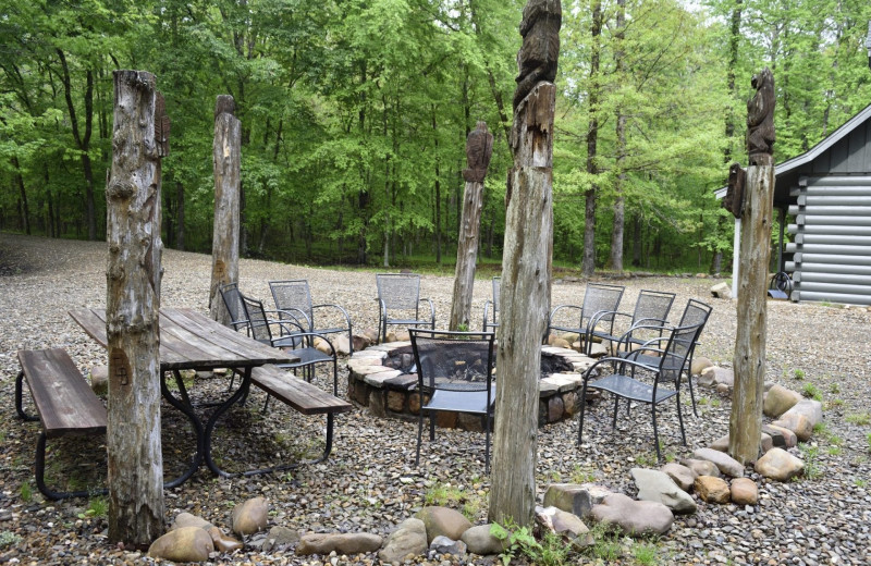 Rental fire pit at White Glove Luxury Cabins.