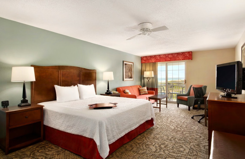 Guest room at Hampton Inn & Suites Outer Banks/Corolla.