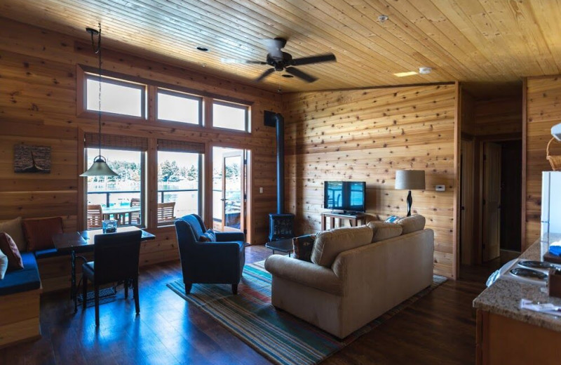 Guest living room at Snug Harbor Marina Resort.