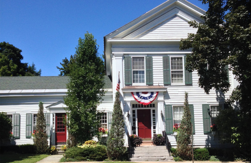 Exterior view of The White House Inn.