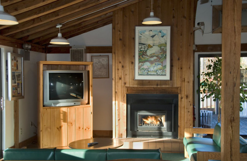 Fireplace Living Room at Mountainside Resort