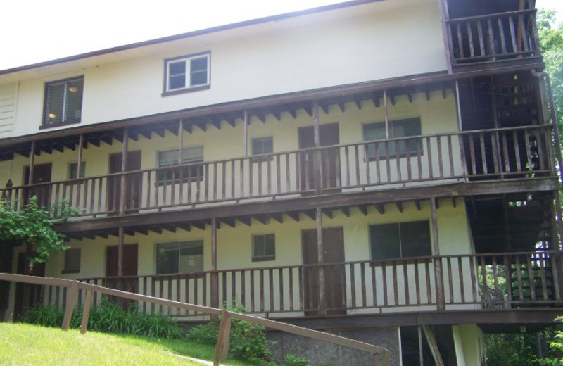 Exterior View of Finger Lakes Waterfall Resort