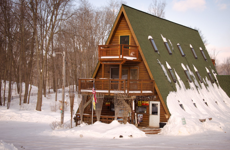 Cabin exterior at Tri Lake Timbers Resort.