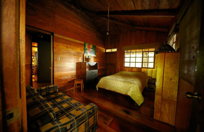 Guest room at Reserva Ecologica Pachijal.