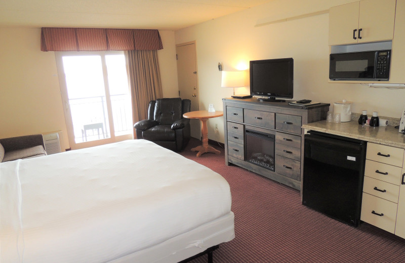 Guest room at Harbor Shores on Lake Geneva.
