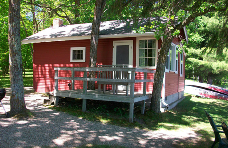 Cabin exterior at Tamarac Bay Resort.