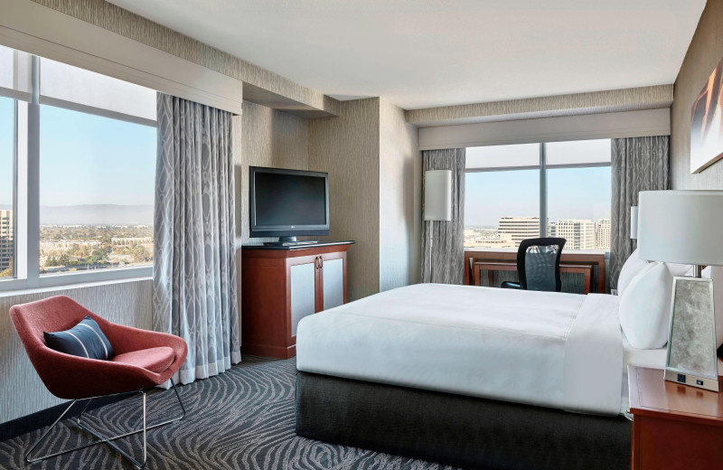 Guest room at San Jose Marriott.