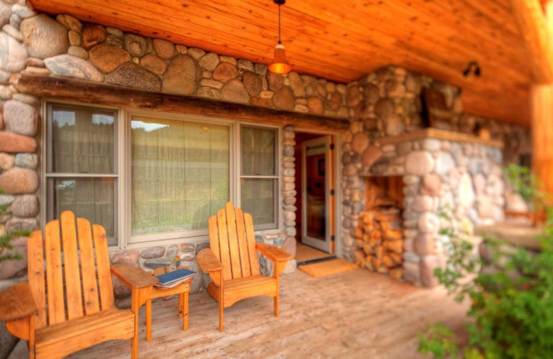 Guest patio at Rainbow Ranch Lodge.