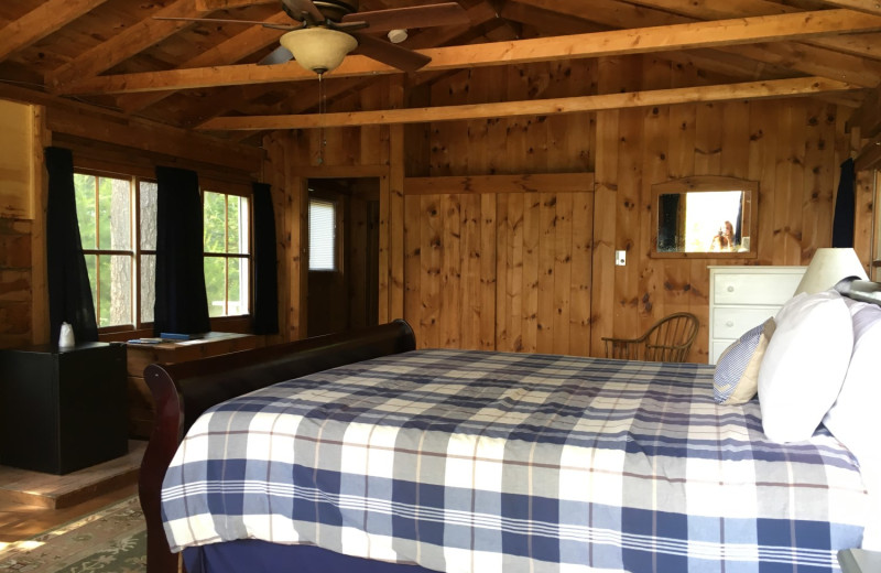 Cabin bedroom at Linekin Bay Resort.