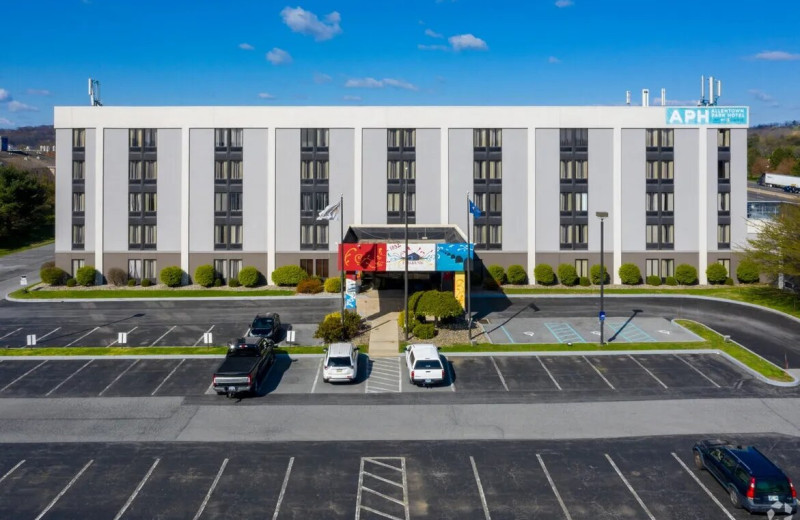 Exterior view of Allentown Park Hotel Ascend Collection by Choice Hotels.