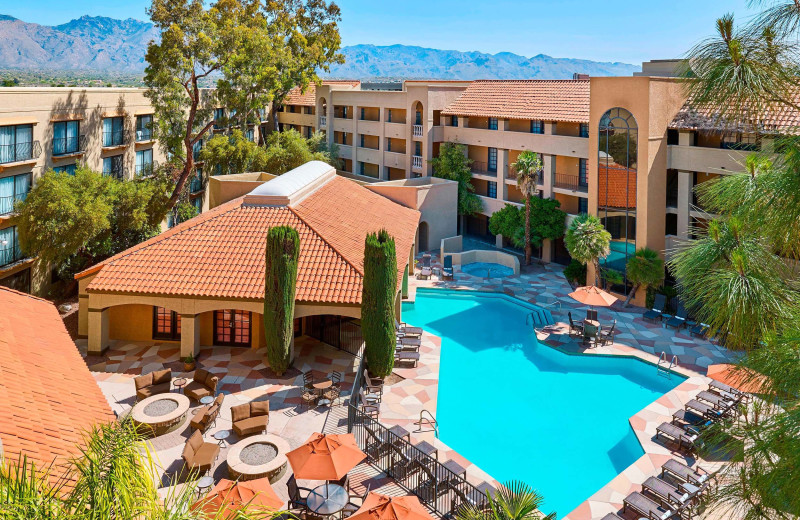 Outdoor pool at Sheraton Tucson Hotel 