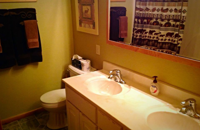 Cabin bathroom at Silver Mountain Resort and Cabins.