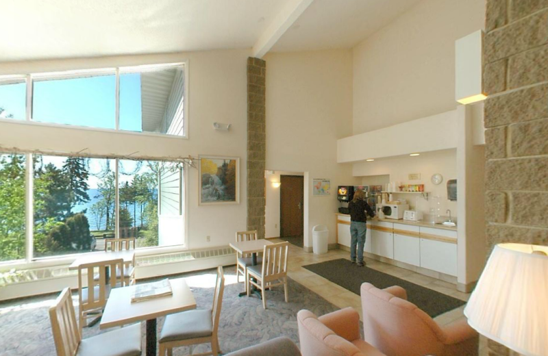 Breakfast buffet area at Aspen Lodge.