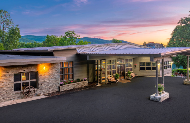 Exterior view of Roaring Brook Ranch Resort & Conference Center.