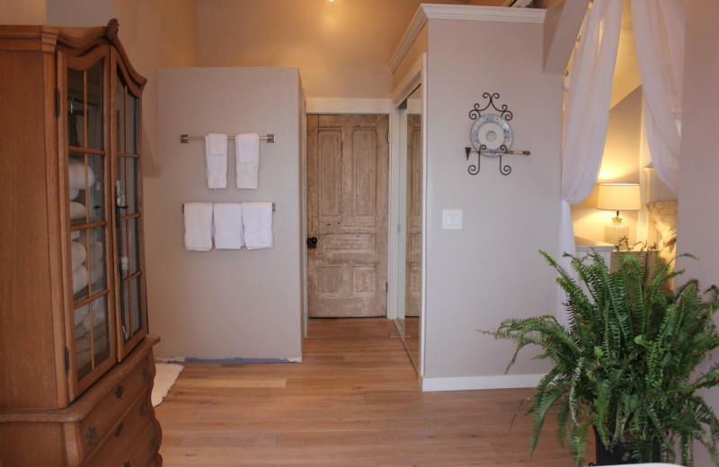 Guest room at Agate Cove Inn.